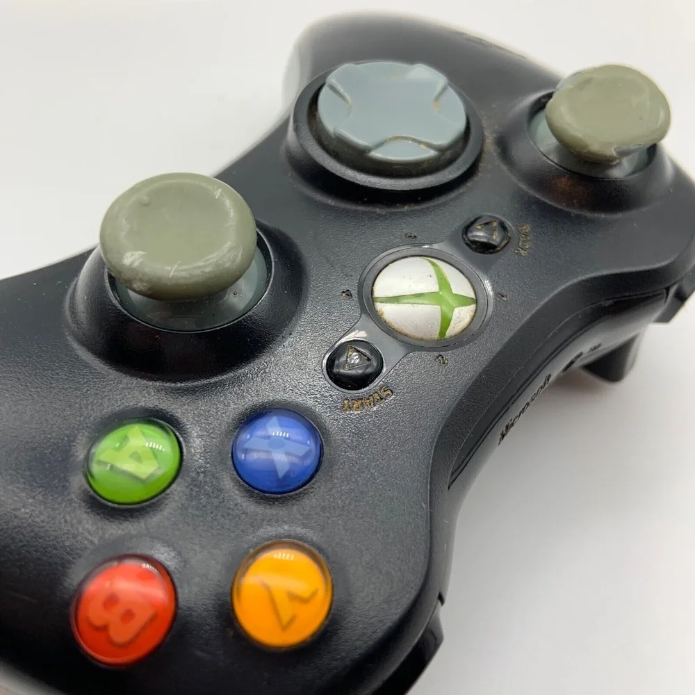 Microsoft Xbox 360 Wireless Gaming Controller in Black